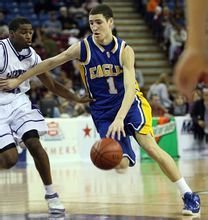 队报及格分评价：奥利塞回到伦敦面对阿森纳的发挥（队报给出及格分：奥利塞重返伦敦对阵阿森纳的表现）