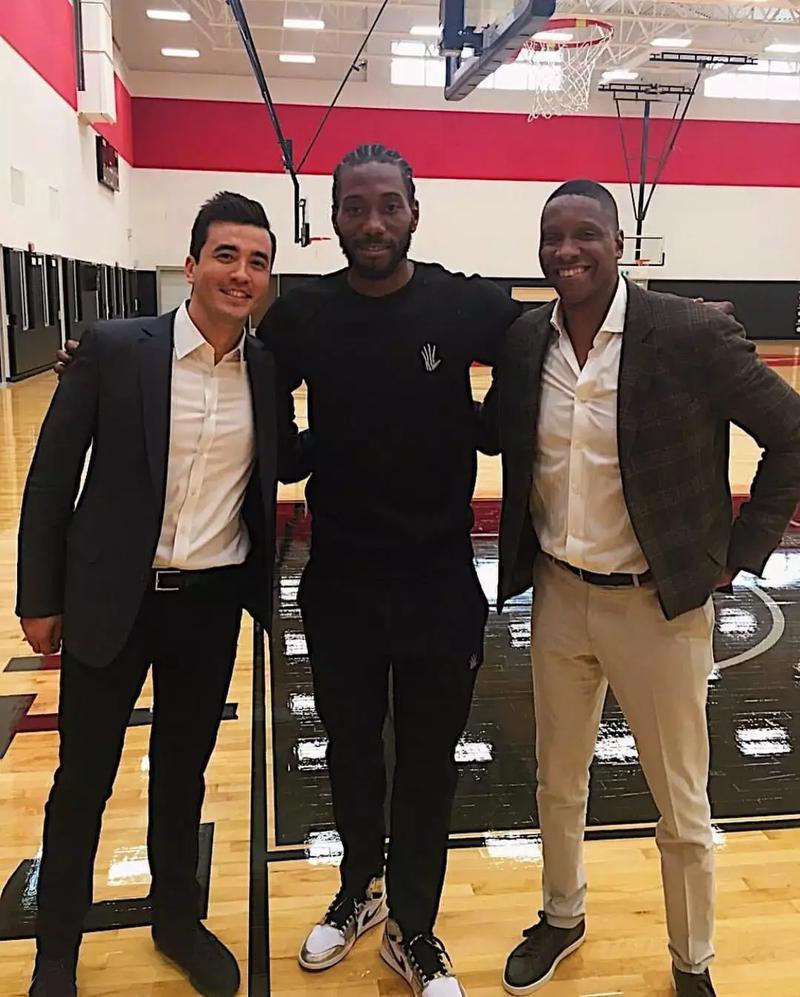 记者：于汉超正在参加B级教练培训班，下赛季将担任申花助教（记者：于汉超攻读B级教练证，下赛季将出任申花助教）