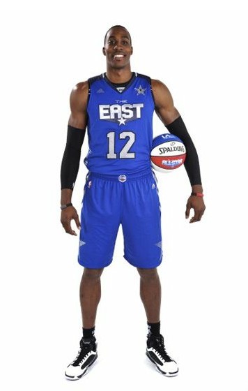 米兰vs拉齐奥首发：莱奥、恩昆库首发， 拉比奥出战（米兰战拉齐奥首发公布：莱奥、恩昆库先发，拉比奥出场）