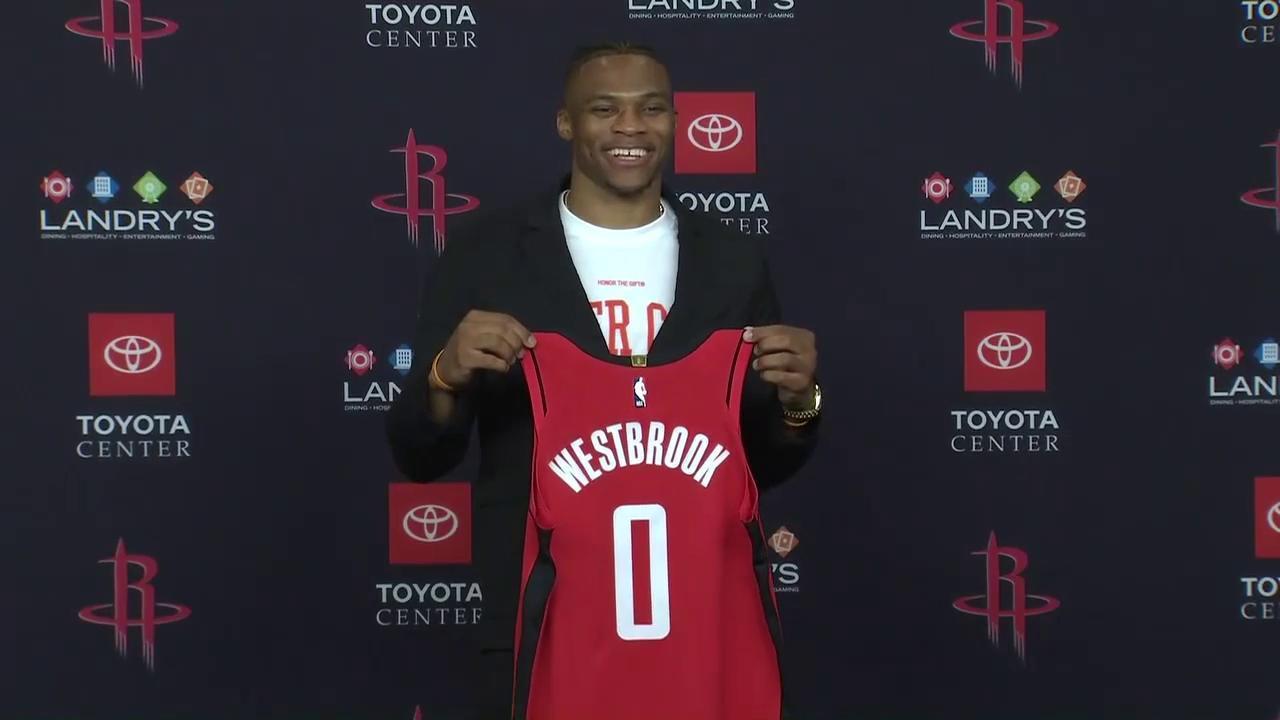 卡扎伊什维利：感谢中超联赛颁发的MVP，我非常珍视这份荣誉（卡扎伊什维利荣膺中超MVP：心怀感激，倍加珍惜此荣誉）