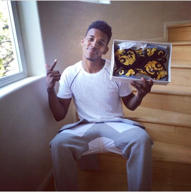 替补神兵！凯尔登·约翰逊5分钟轰13分，带队反超湖人9分（替补爆发！凯尔登·约翰逊5分钟轰13分，助球队反超湖人9分）