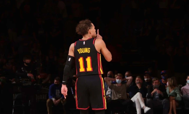 弗拉格：打控卫的经历绝对有助于我的成长，我学会了领导球队（弗拉格：控卫经历极大促进了我的成长，也让我学会带队）