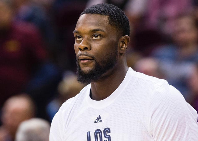 港澳球员闪耀残特奥乒乓赛场（港澳选手在残特奥乒乓赛场大放异彩）